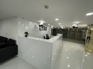 Lyra Salon Manjeri